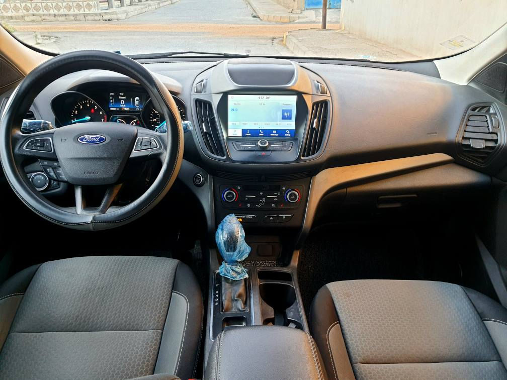 ***********
فورد اسكيب ٢٠١٩ فول مواصفات بي سلايت 
شاشة گةورة كوشين هيتةر كوشين كارةباي كؤد دةرگا ئؤتؤ ستارت بسمة شغال 
نيو بؤنيتي سبوغة كةميك چاملغ تعديلة شانسي بةشةرت ئيرباگي نةتةقيوة بةشةرت گير و مةكينة بةشةرت هةموشتيكي نويية*********** أربيل, العراق
