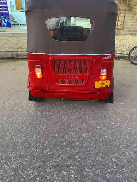 سلام عليكم تكتك 2021 للبيع سعر7400وبيه مجال  تكتك  بيها بس طخا بلغد   كلش نضيفه رقم واسط نكليزي مشروع وطني وين مكان تحول مباشر بسمي  اي ستفسار رقم ***********
