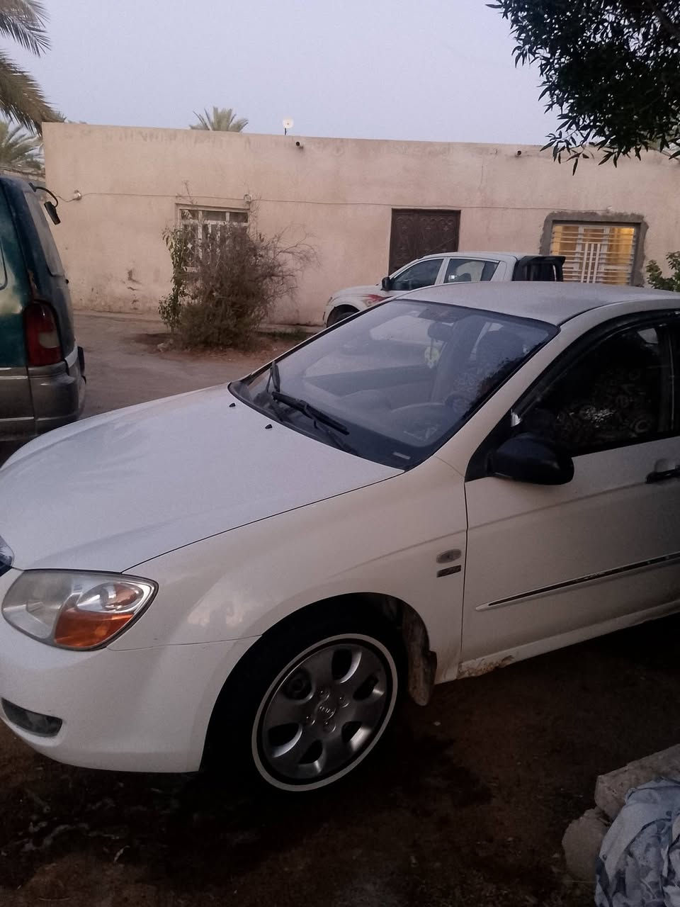 السلام عليكم سيراتو 2006 كير عادي خليجي السعر 57وبيه مجال كربلاء طوريج ***********
