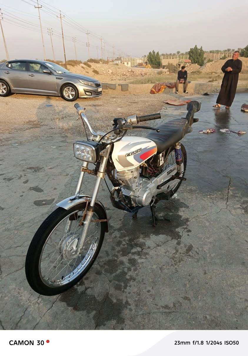 سلام عليكم دراجه للبيع موديل2021مكينته سيجي نامه الدراجه خير من الله من سرعه السعر 400او بيه مجال مكاني قضاء المدينه الدراجه ادوات ادوات التواصل واتساب***********
