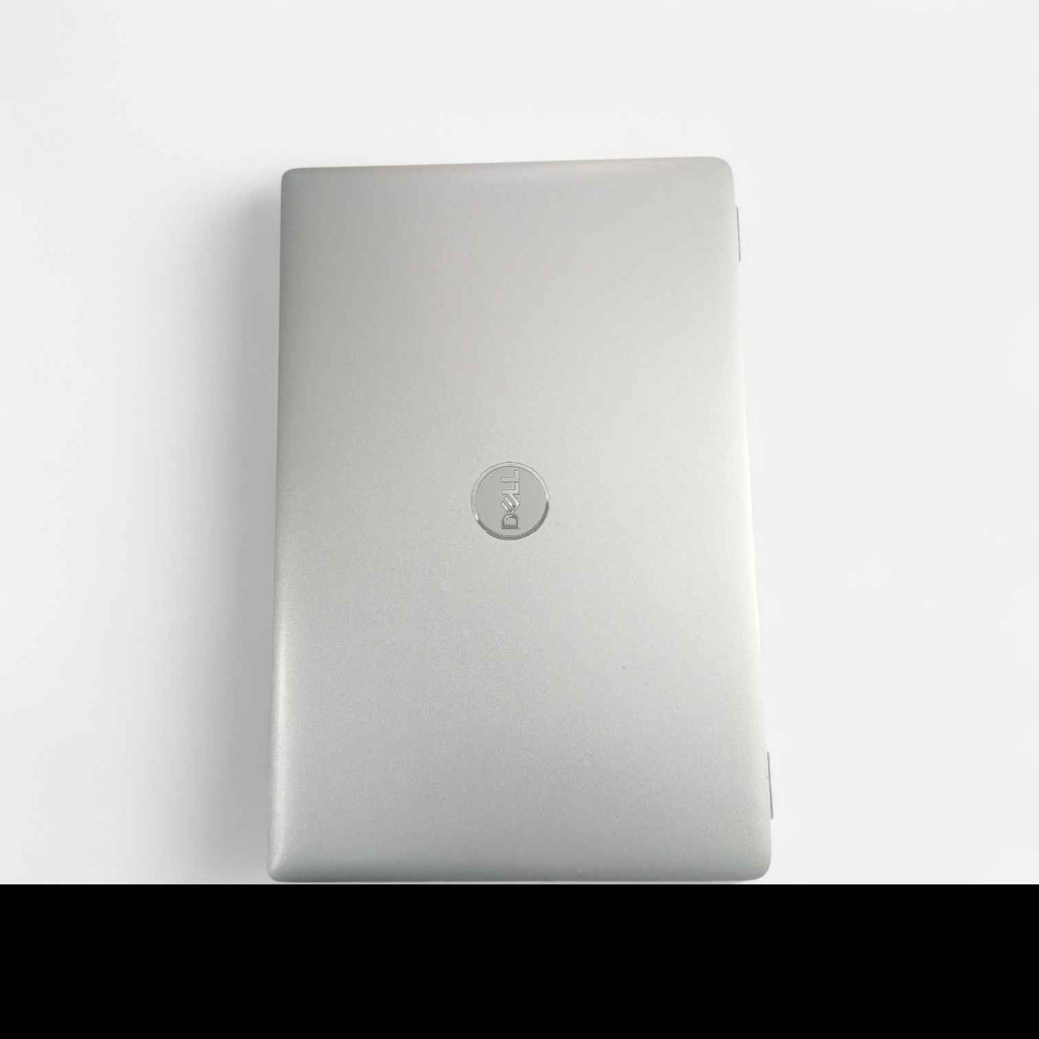 Dell latitude 5440 
14" inch 1920x1080 مانعة للانعكاس
Core i5 1350p
ram 8gb ddr5 4800mhz
ssd m.2 nvme 512gb
fingerprint built in with power button.

بصمة+ face id + كيبورد ضوئي

مكاني الموصل
واتساب *********** موصل, نينوى
