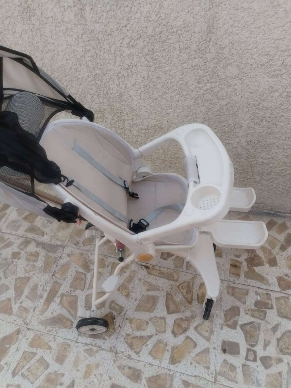 عربانه للبيع قليل استعمال اخت جديد سعره 50 وبيه مجال
استفسار مراسله ع هذا رقم ***********
