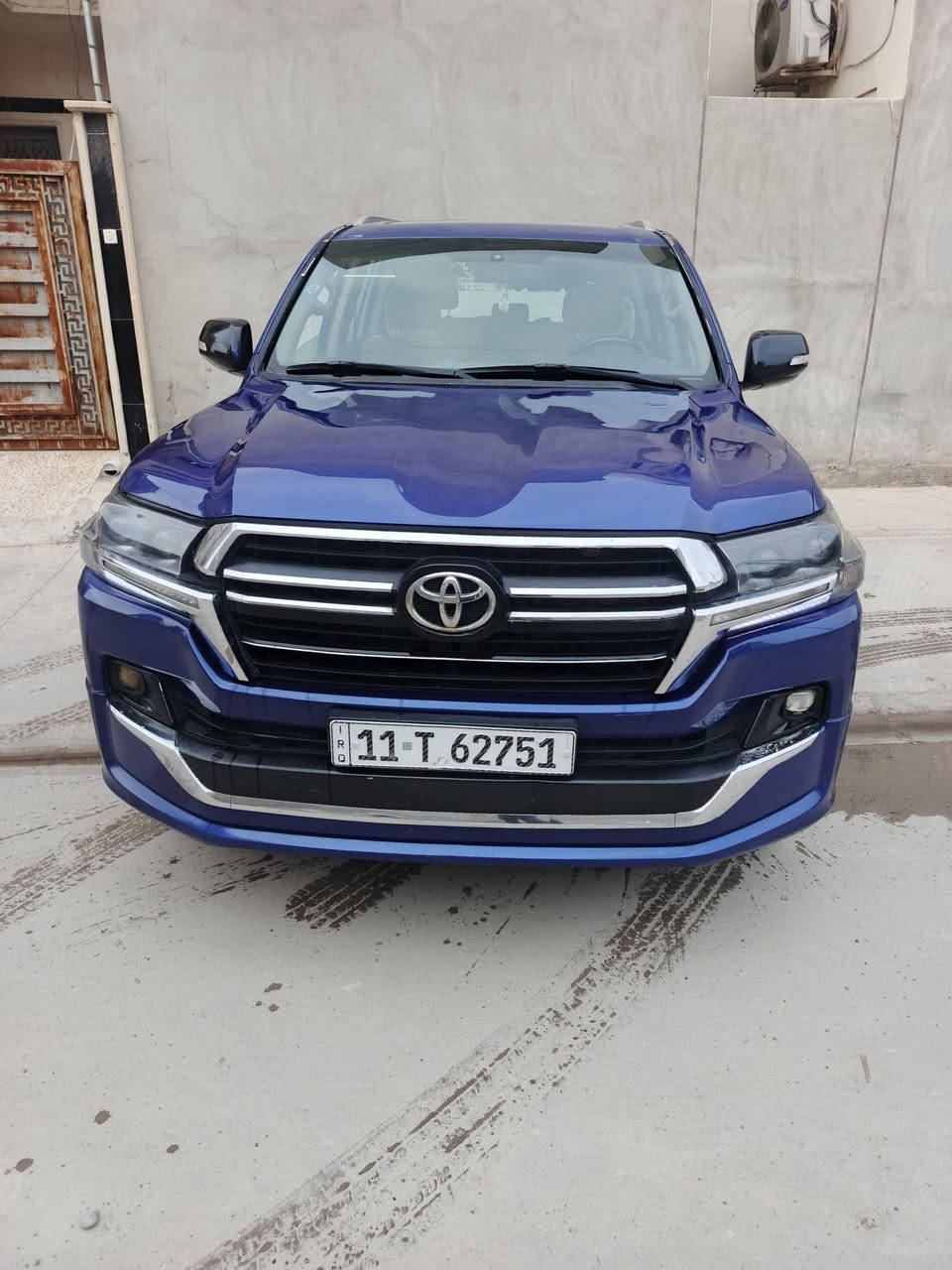 لاندكروز 2009محدث21 لون مميز صبغ عام نفس الون بلادي دواخل بدون صبغ بدون ضرر بدون دواخل شرط
محرك 8سلندر فول مواصفات رقم بغداد مشروع وطني جاهزة السيارة شرط سونار مكفولة من ضرر ***********
