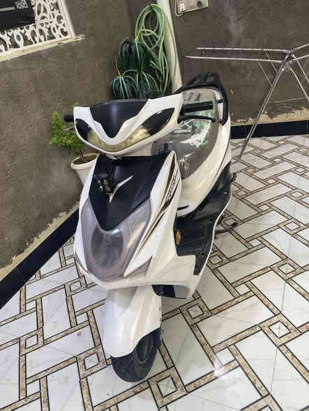 السلام عليكم دراجه صيني مجفته وبيها ضعف 
نقصها باتري موديل 21 السعر 350 وبيها مجال قليل 
قضاء النصر ***********
