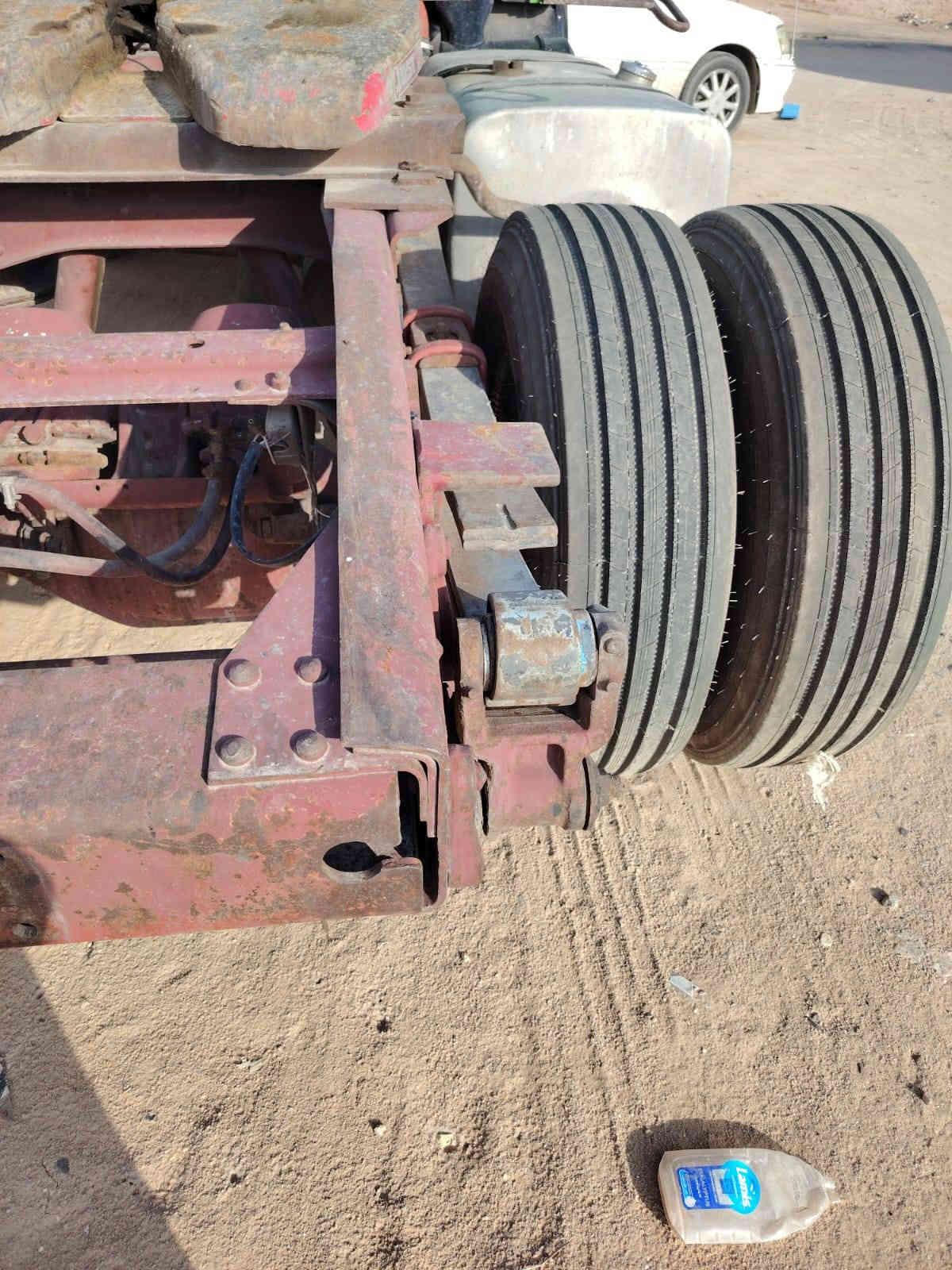 سلام عليكم للبيع راس أو عربانة ألبي موديل 83 باج ابلادي مكينة 35 دبل تيربو لا صرف ولا بخار كير  160 دور 14 إكسن چي اف شاصي مكفول صبغ ما مصبوغ رقم كربلاء شرط التحويل سنوية مجددة لل2028 عربانة دار القصاب كفالة 3 دناكير تخم تاير راس أو عربانة كفالة  عامة او ترهم امراوس بسكس ألبي 75 الاستفسار ***********
