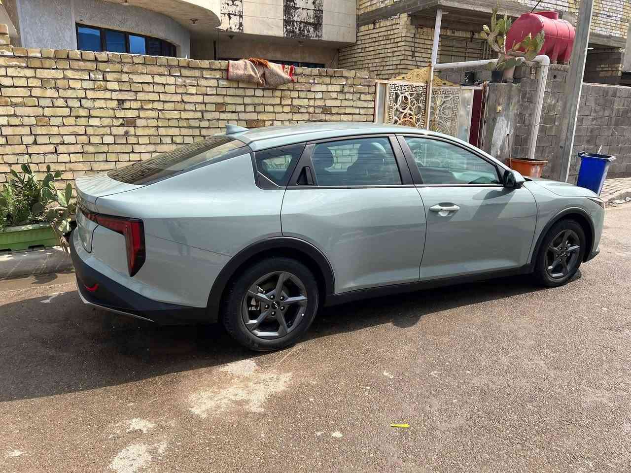 يالله كي فور لون إسمنتي
@موديل 2025
محرك : 2000 دوش المرغوب
وارد : اميركا حادث جاملغ خلفي وباب خلفي باب مبدل بلادي قطعه وحده صبغ جاملغ خلفي صور الحادث مرفقه بلمنشور 
مواصفات
1_ بصمة
2_ تشغيل عن بعد
3- بصمة ابواب
4_ بصمة جنطه
5_شاشه متصل حجم كبير
6_ فول قيادة ذاتيه مع تحديد مسار
7_ فول تحكم ستيرن
8_تبريد متصل مع شاشه لمس
9_ منافذ شحن خلفية
10_سايد بريك كهربائي
11_مانع انزلاق
12_ نقط عمياء
13 _ تحكم وضعيات قياده
14_رادار امامي وخلفي وجانبي
15_فول حساسات توقف ذاتي
مكاني بغداد الاستفسار الاتصال 

***********
***********
