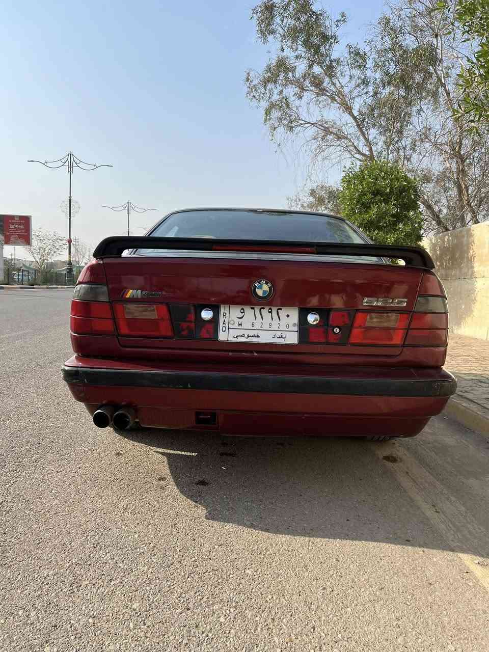 سلام عليكم
بي ام 525 للبيع او مراوس رقمه بغداد مكينه مفتوح 2.5 سياره كامله مابيه اي نقص بس صدر امامي تعبان تبريد شغال السعر 45 بيه مجال الاستفسار اكثر اتصل ***********
