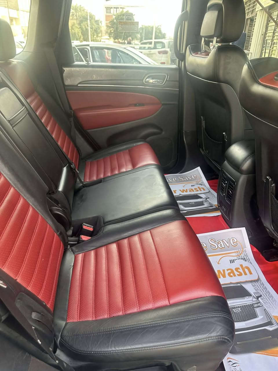 السلام عليكم

جيب كراند شيروكي فئة S ( خـليـجـي ) ام رادار  

‏‎موديل21  فول مواصفات وكالة هارلم 

المحرك : V6.  3.600 ‎  

رقم بغداد

سياره مكفوله من الصبغ و التبديل و البارد 

‏‎ ماشيه  67 الف حقيقي شرط الفحص

لون ابيض سياره جديده بمعنى الكلمه 

‏‎* المواصفات :

‏‎*رادار امامي وجانبي 

‏‎* نقطة عمياء .

‏‎*داخل جلد 

‏‎* دفع رباعي 4x4 . 

‏‎* فرش المقاعد من الجلد . 

‏‎*صفي المقاعد الأمامية كهربائية .

‏‎* ذاكرة لحفظ وضعيات الجلوس . 

‏‎* صفي المقاعد الأمامية مع تدفئة . 

‏‎* صف المقاعد الخلفية مع تدفئة . 

‏‎* ويل قياس 20 انج .

‏‎* مقود السائق كهربائي . 

‏‎* تدفئة ستيرن . 

‏‎* سقف بانوراما .

‏‎* شاشه كبيرة 8.4 انج .

‏‎* نظام الملاحة (GPS) . 

‏‎* نظام خاص للطرق الوعرة . 

‏‎* مصابيح امامية زنون . 

‏‎* المصابيح الأمامية مع LED لايت . 

‏‎* كشافات ضباب بروجكتر زنون . 

‏‎* تشغيل عن بعد .

‏‎* صندوق كهربائي .

‏‎*  حساسات أمامية . 

‏‎*  حساسات خلفية .

‏‎* كاميرا خلفية .

‏‎* بخاخ ماء لتنظيف المصابيح الامامية .

‏‎* مرايا بخاصية التعتيم الذاتي . 

‏‎* مرايا جانبية قابلة للطي . 

‏‎* بلوتوث تلفون . 

‏‎* محدد سرعة . 

‏‎* نظام تشغيل واطفاء اوتماتيكي للمحرك للتوفير من صرف الوقود . ( Auto Start System ) .

‏‎* نظام بريك اوتماتيكي ( Auto Break System ) .

السعر 35,000$ 

 ***********

‭0790 164 0980 ‬ 

بغداد حي الخضراء
