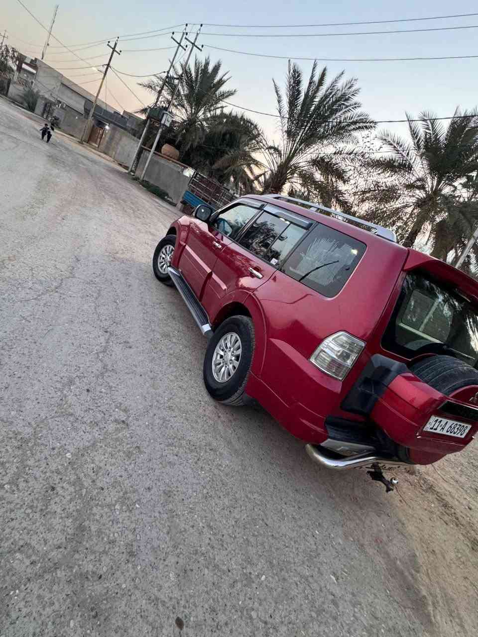 السلام عليكم باجيرو ٢٠١٠ رقم بغداد
عادي مو حبتور 
بدون صبغ 
تخم تاير جديد تدفئه تبريد 
شاشه 
السياره حلوه وسعره مناسب 150اوبيها مجال العنوان ديالى بعقوه رقم الهاتف *********** مكلف بل نشر
