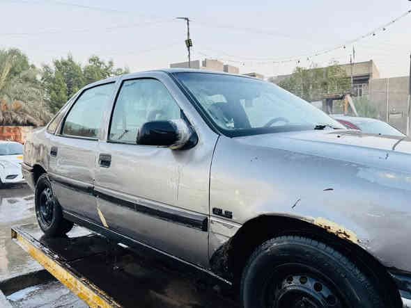 ‎السلام عليكم
اوبل فكترا موديل ١٩٩١ سياره نضيفه شوفت عينك
بيها بداية خيط تبخير  السيارة هزه وسنويه‎ بغداد
