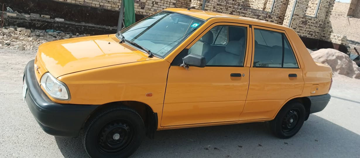 سلام عليكم 
سايبة للبيع مدير 18 لون جزري بيهه جاملة مبدل البنيد مرشوش صبغ بيهه خياسات مصلحات بشرط ما مبينة بيهه رشات نفس الون مكينة كير تبريد حدادية خير من الله سنويه ساقطه ب 2023 رقم بابل مالك ديوانية مكان السيارة ديوانية حي الامين  الثاني السعر 45 وبيهه مجال ***********
