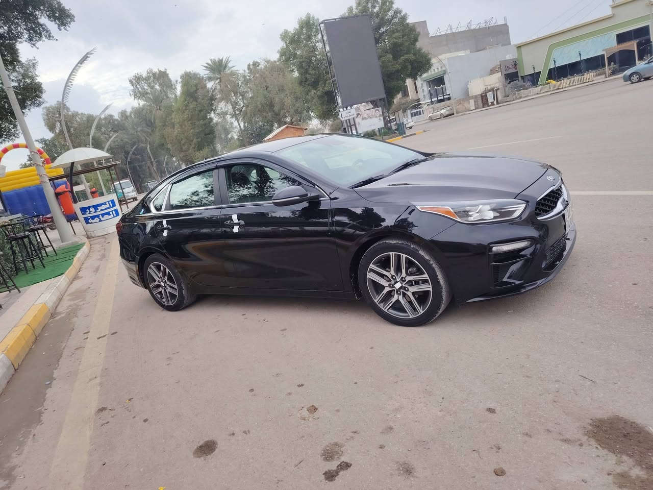 السلام عليكم ورحمة الله وبركاتة كيا فورتي موديل 2019
رقم بغداد اكلين تايتل بدون حادث بدون ايرباك بدون تبديل فقط جامرلغ خلفي اكلير 
مكينة 2000 دوش 
مواصفات EX
مكان سياره ديالى بعقوبة 
***********
