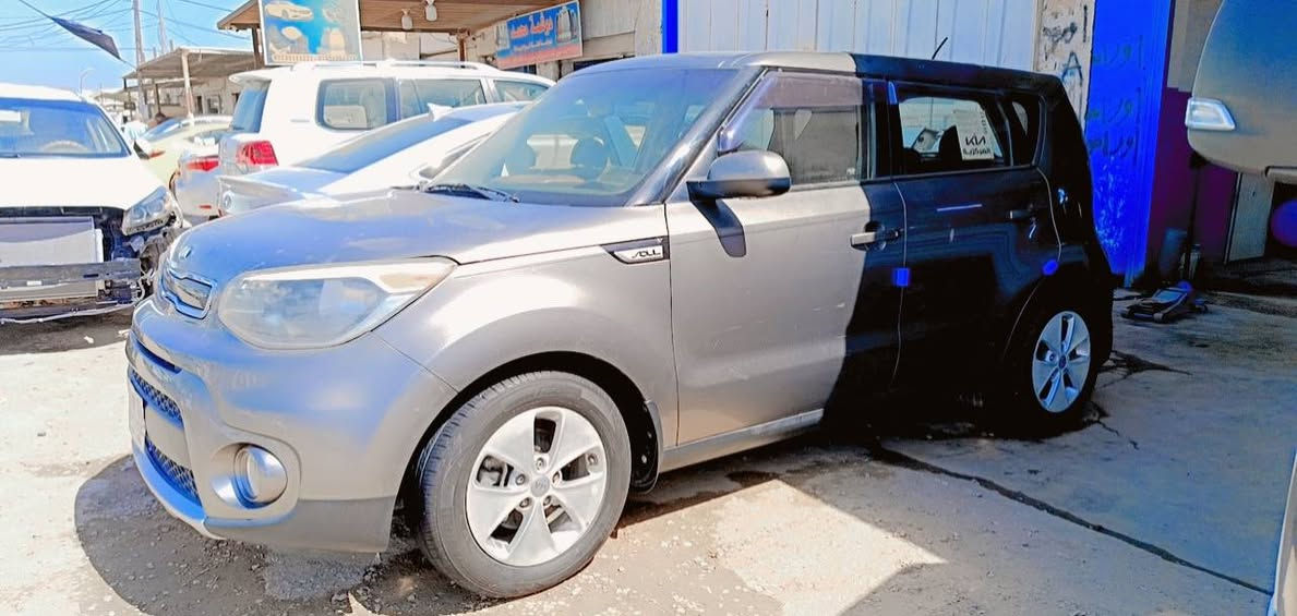 كيا صول موديل 16 معروفة موصفاتة
مكينة 1600 تخم تاير جديد 👉
باتري جديد حدادية امامي خلفي جديد 👉
رقم بغداد انكليزي بسمي مداور ثاني يوم 👉
حادثهة بالكصة مال بنيد بدون ايرباك 👉
سيارة مال بيت جديدة بمعنة الكلمة 👉
 مكاني ديوانية دور النسيج 👉
رقم الهاتف ***********📞
