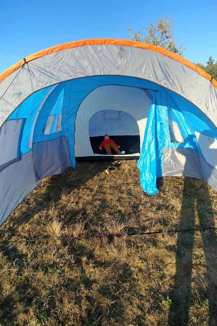 السلام عليكم خيمه عائليه في اماكن ترفيهيه او سفرات جماعيه للبيع نضيفه وجديده شرط المكان ناصريه مركز للتواصل اتصل على الرقم ***********
