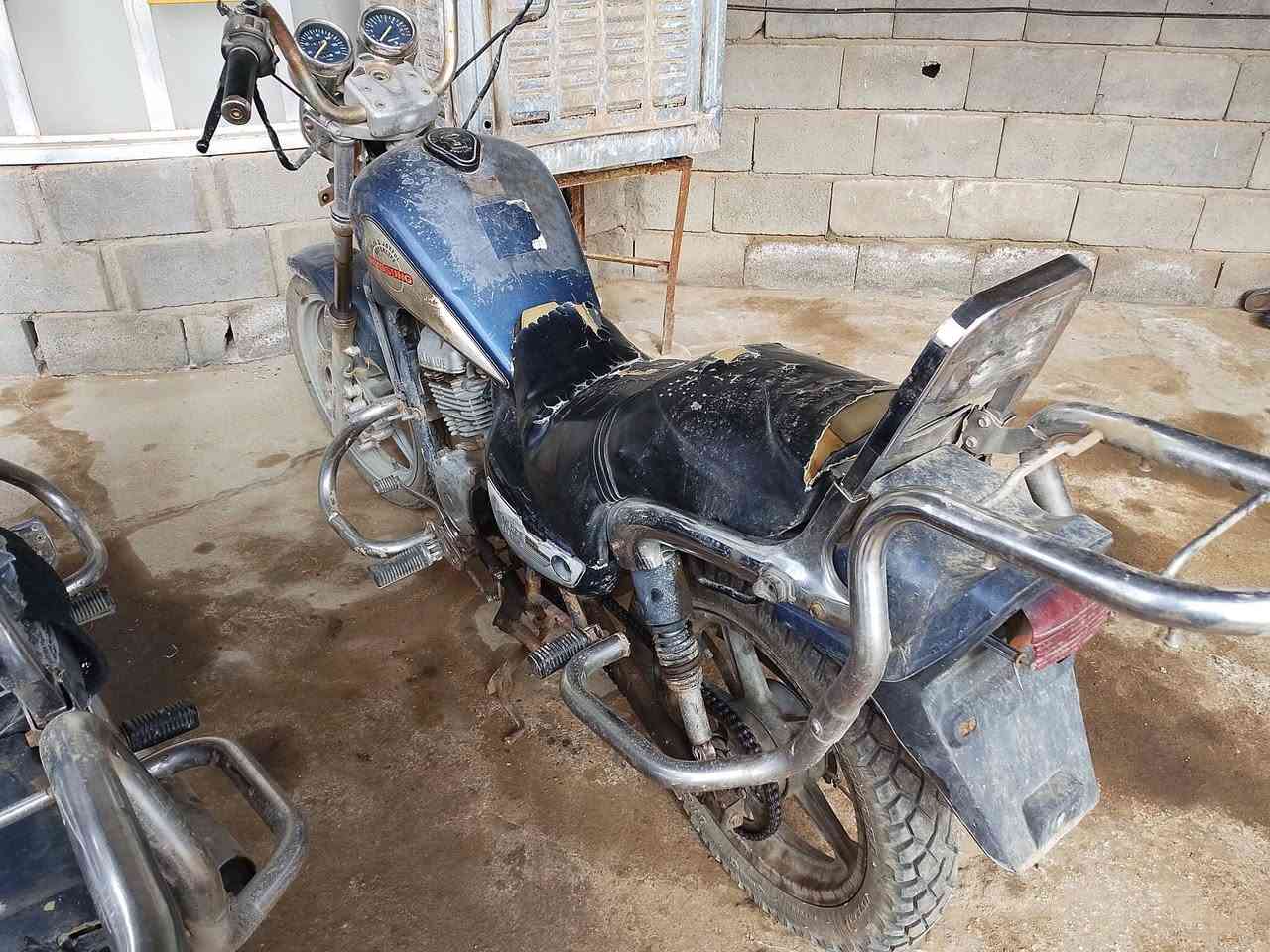 دراجات هارلي عدد اثنان ٤ ولف و٢ ولف مال روحه جيه السعر 500 وبيهن مجال اتصل ***********
