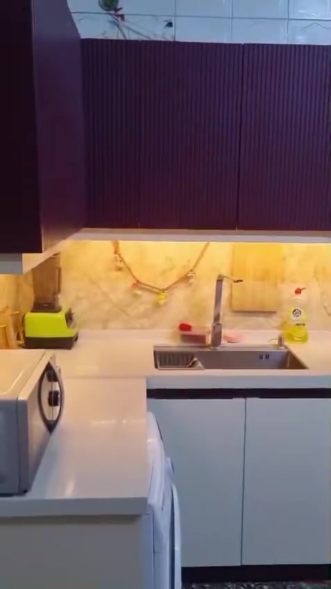 من رخصة الادمن
عندي هذا كاونتر قياس3 امتار و40 حرف L
عندي سفر ومتسعجلة على بيع اريد ابيعه وبسعر 800 بي مجال خشب اصلي mdf 
للاستفسار خاص ***********
