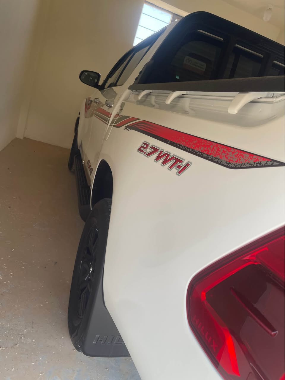 للبيع تيوتا هايلوكس 
2025 جيهان 
فور ويل 
مكفوله من الجكه 
كير عادي فول مواصفات 
شاحن لاسلكي 
قطعتين تبريد 
تبريد شاشه 
تدفئه وتبريد بالكشنات 
ويل كب 
رقم اربيل تحويل او وكاله 
السعر 322 وبيهه مجال بسيط 
مكان السيارة الانبار حديثة 
الاستفسار *********** حديثة, الأنبار
