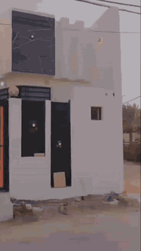 السلام عليكم 

#بيت  للبيع  بمساحه  👇

،،،،75متر  #مربع 🥰👉 ،،،، 

#ملاحضه يبعد عن شارع المطار 150,متر

طابق واحد #مشمول بالتطويب 👉🥰

👈***********👉 رقم صاحب الدار 👉
 بيت بناء حديث)طابو زراعي سند25 قرار محكمه 📝

عنوان المكتب الصادق للعقار عمود 282شارع  المطار شارع الصب 

عنوان البيت نجف #ملحق قريت الغدير

 غرفه // مطبخ  // صاله// استقبال //صحيات داخل وخارج 

 #سعر 43👉👉👉💵وبيه مجال 👌

بناء ممتاز// اساس وسقف صب  ***********
بناء طابوك جمهوري شغل درجه اولى🧱 

واجه البيت صبغ حاسبه وفوم 

كل الخدمات موجوده 
مدارس 🏫 سوق #

 ***********واتساب
