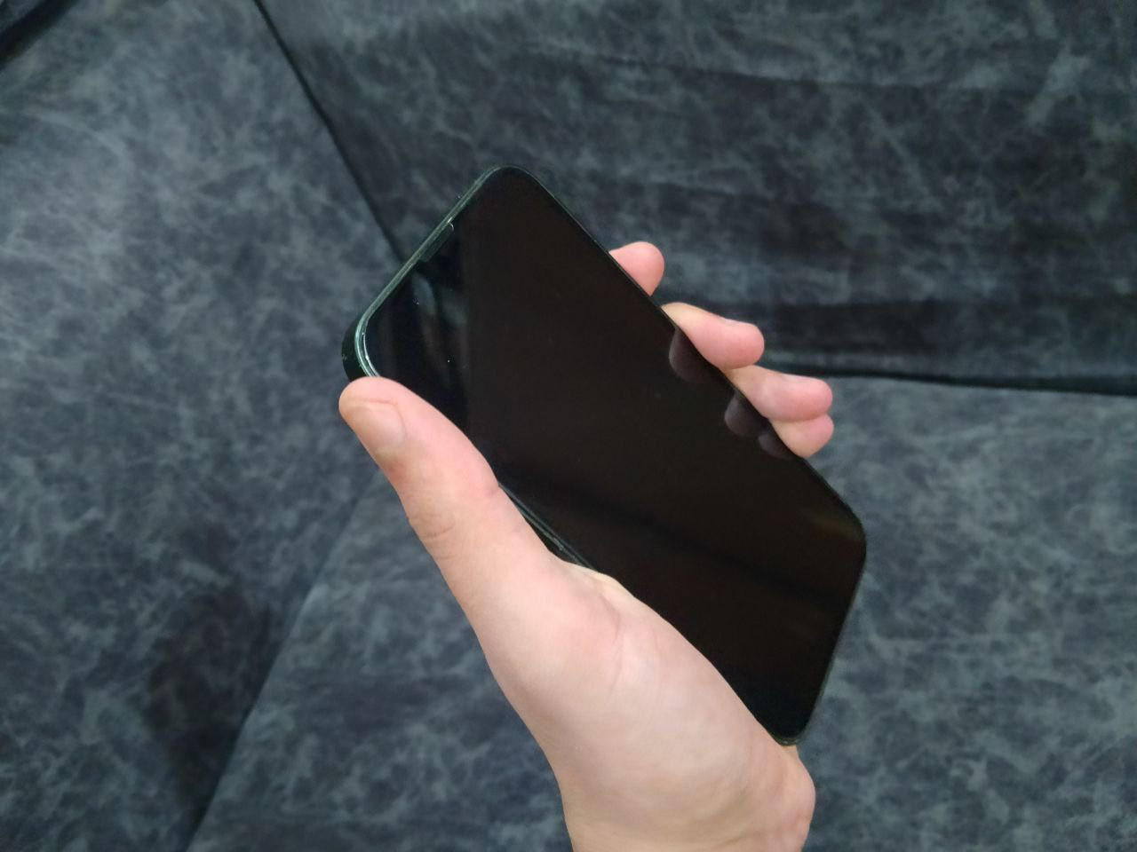 ايفون 13 العادي الجهاز نضيف مامبدل بي شي البطاريه 90  الذاكره 128 المكان البصره السعر 525 وبي مجال الرقم ***********
