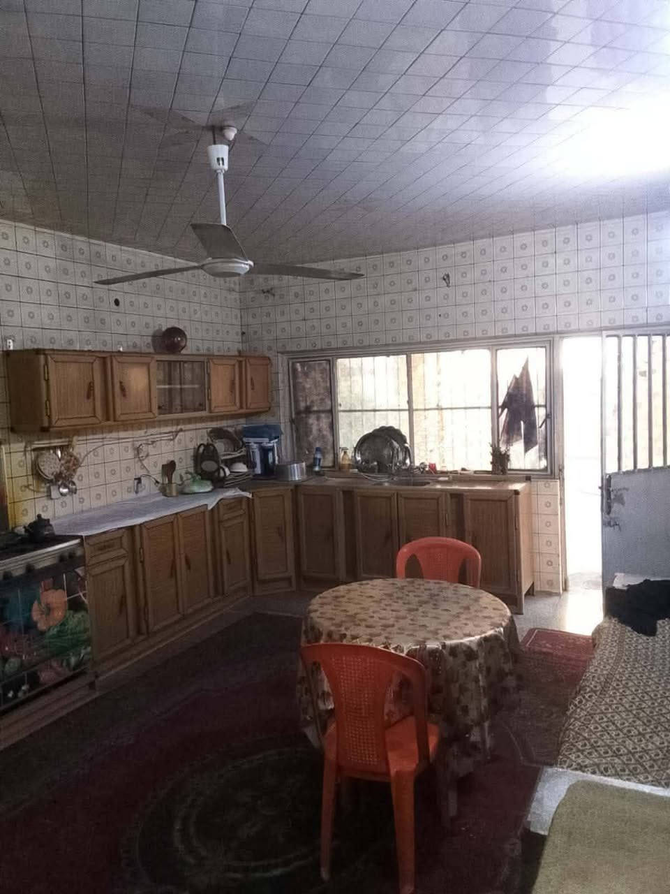 دار للبيع طابو ملك صرف الموقع حي الخسرويه المساحه ٣٢٩ متر مربع طابقين ٤غرف نوم صاله هول مطبخ مجمع صحيات عدد ٣ حديقه كراج سياره للاستفسار مكتب النبل للعقار والبناء والهندسه *********** واتساب *********** واتساب
