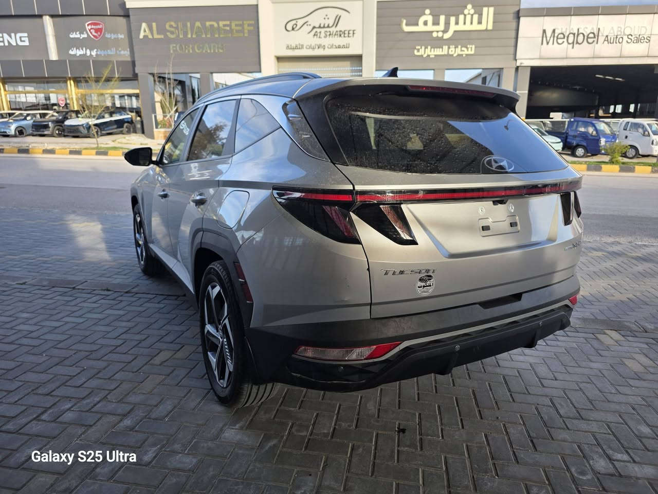 هيونداي  توسان هايبرد وارد  السيارة  للتصدير  فقط امريكي  لون سلفر  2024   الموصفات  فول الفول بنراما غرفة جلد  مميزة السيارة عداد23 الف  ميل   جميع الايربكات  سليمة ظرر السيارة  صندوق خلفي فقط  وتم  التبديل  نفس الون امريكي اصلي  السيارة جديدة  موقع السيارة في الحرة الزرقاء معرض بوابة الاردن  شارع 21  شمال  للاتصال 0795999401


**إذا كنت صاحب هذا الإعلان وتريد حذفه لأي سبب، رجاءا أرسل رسالة إلى الدعم الفني**