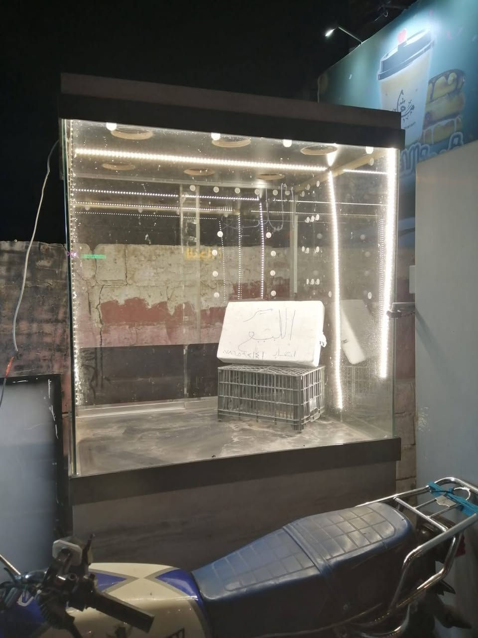 السلام عليكم
ميز البيع امديف رتفاع 2 وطول 1او 10اوالعرض 85 مكان النجف مكان شارع روان السعر 200 وبي مجال استفسار ***********
