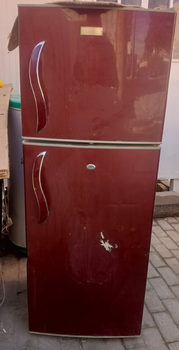 الثلاجه 75 قفل
 السخان  125  الف 
التانكي 25 الف
***********
