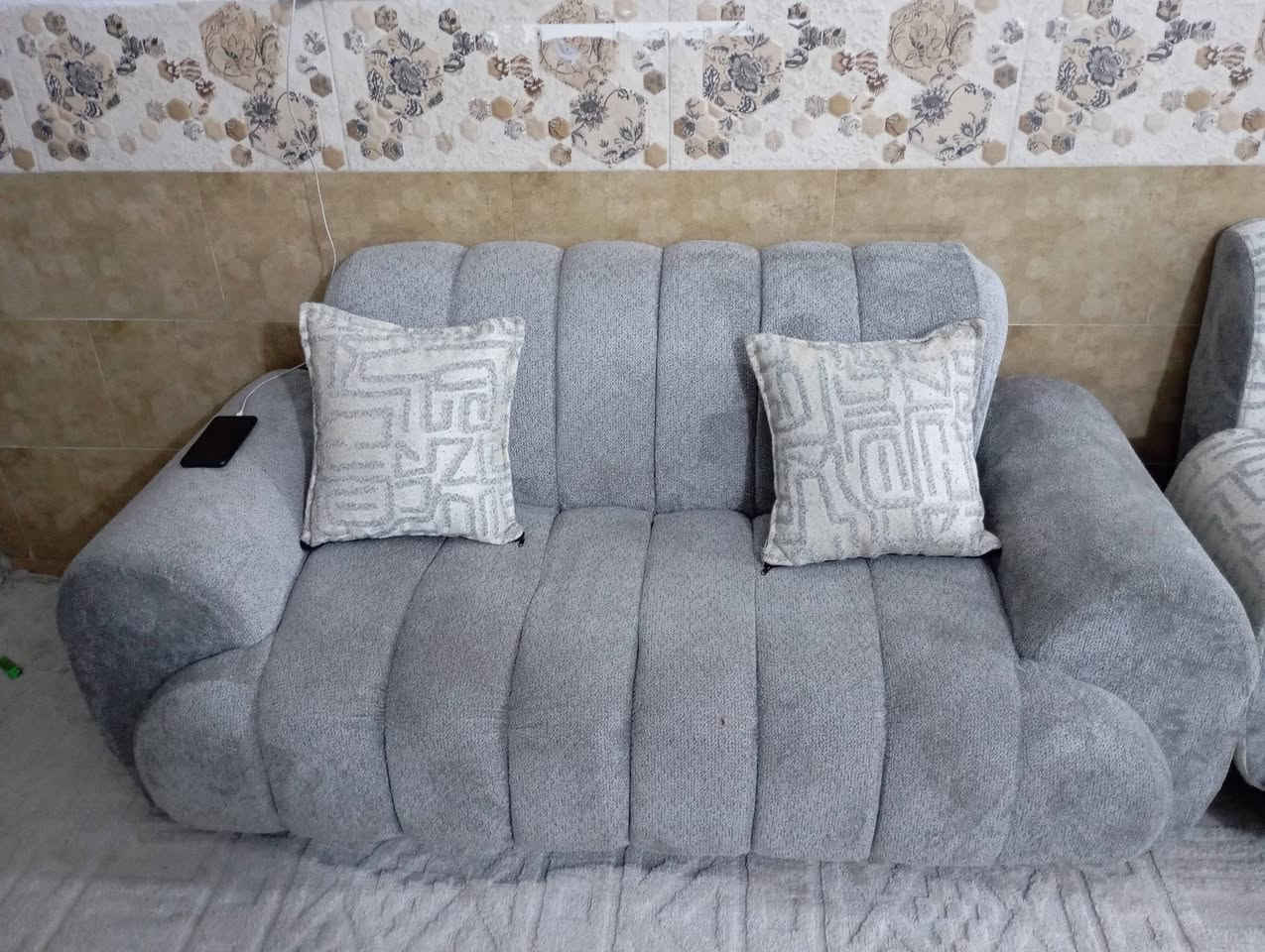 تخم مودرن بانده ايطالي للبيع شي مرتب وحلوو ومستخدم شي بصيط . ألسعر / مليون وربع وبي مجال اليحب يستفسر يراسلني واتساب ***********
