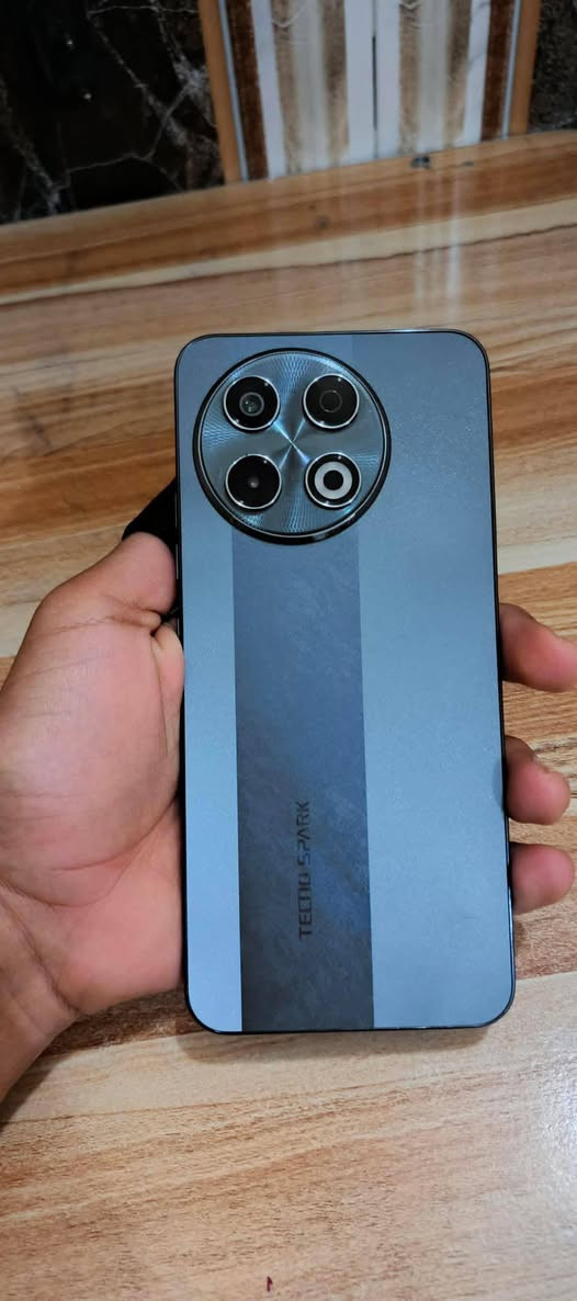 موبايل تكنو سبارك 30 برو قبل شهر ونص من اشتريته ذاكره 256 ببجي 90 فريم سعره 200 وبي مجال للاستفسار خاص


**إذا كنت صاحب هذا الإعلان وتريد حذفه لأي سبب، رجاءا أرسل رسالة إلى الدعم الفني**