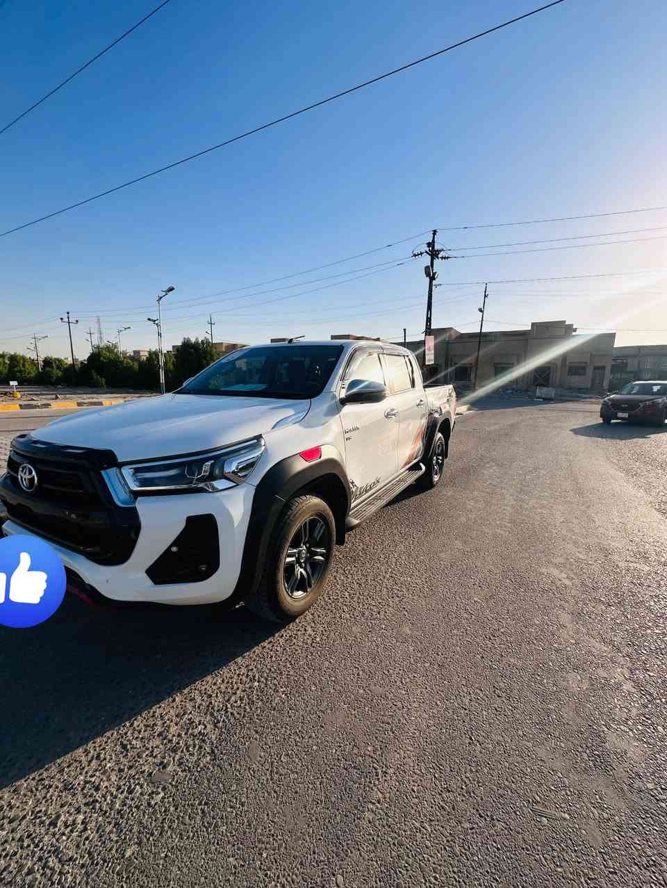 للبيع: تويوتا هايلوكس Hilux V6 موديل 2024 (الوحش الياباني) 🇯🇵🔥TRD
السلام عليكم شباب..
للبيع
السيارة غنية عن التعريف، هيبة ونظافة ومكفولة من كلشي.
المواصفات والترتيب:
 الموديل: 2024.
 المحرك: V6 (6 سلندر) عزم وقوة ما شاء الله.
 اللون: أبيض صدفي ملكي.
 العداد (الممشى): [74605]  فقط.
 الحالة: السيارة شبه زيرو، مكفولة كفالة عامة (من الصبغ، البارد، والضربة).
سنوية وهزة كله جديد والتحويل ثاني يوم.
 مواصفات، مفتاح التشغيل بصمة  -AIRBAG عدد 2
‏ABS-‏ فور ويل-‏ لايت زينون + LED -‏ كشافات زينون -بك لايت LED-‏ قبضات ابواب المنيوم  -حجم الايطار 265/65R17-مثبت سرعة -المودات والاوامر الصوتية-‏ لون المقاعد احمر -المقاعد الامامية تبريد‏-تجاوي متحركةشاشة اصلي  -كامرة -‏ حساسات امامية -حساسات خلفية -تبريد شاشة-نظام مانع تزحلق حساس اطارات -ECO -SPORT-شاحن واير ليس -اشاير بالمري والمري قابلةللطي-مخرج  Bluetooth  USB-
 السعر: [396،] يعني 3 دفاتر وستة وتسعين وبيها مجال 
 مكان السيارة: [بابل / الحلة - الكرامة 
 للاستفسار والتواصل: يرجى الاتصال على الرقم [***********-***********]
السيارة جاهزة من  الدعامية للدعامية، ، مالت شراي يدور هيبة وراحة بال. وسيارة  انظف من صور بهواي 
الله يبارك لصاحب النصيب المقسمة إله. 🌹
