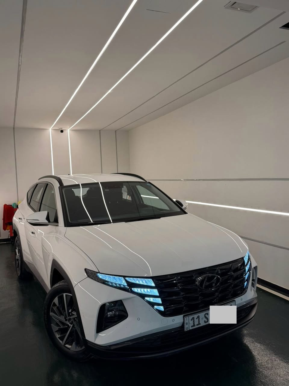 السلام عليكم
السلام عليكم

توسان ٢٠٢٣ خليجي 

بيها بلباب بارد والسونار موجود 

ماشيه ٥٥ الف كيلو

مواصفات 

بصمه 

شاشه 

تحكمات 

مري شفط 

كشنات كهرباء مخمل 

السعر ١٩٨ 

العنوان زيونه
***********
