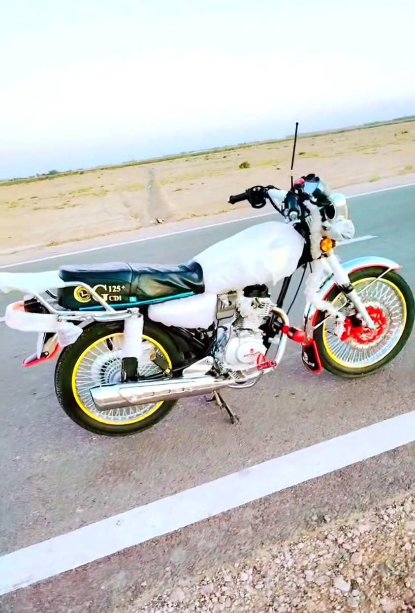 سلام عليكم دراجةتايكر 2025
للبيع السعر 750 بيهة مجال مكاني ديالى كنعان 
شراي اتصل وادلل ***********
