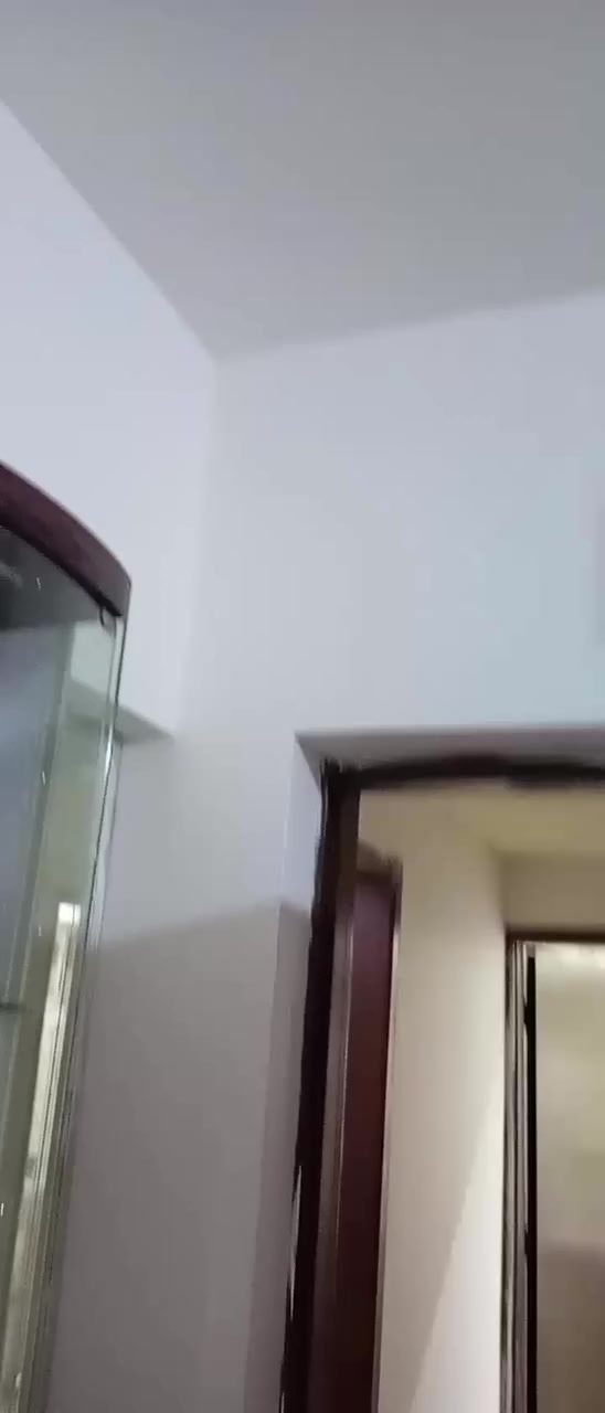 سلام عليكم يوجد عمل باسعار مناسب صبغ ابواب وشبابيك جدران كرسته وعمل الأتصال ***********  *********** وتساب
