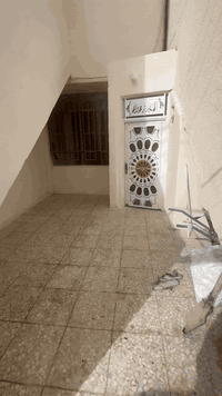 السلام عليكم
بيت 104م للايجار مباشر من صاحب الدار ،(***********)حي المهندسين قرب مطعم الخيمة شارع طريق الجنة 350 شهرين مقدمة مع الماء والكهرباء
غرفه 5:30*4:30 ،صاله واستقبال 3*3
مطبخ تخاريج مناور2 +طرمة،يوجد سخان
اخواني الدلالين والمندوبين اعتذر منكم
فقط سمير،(البيت بلادلاليه مباشر من صاحبه)
