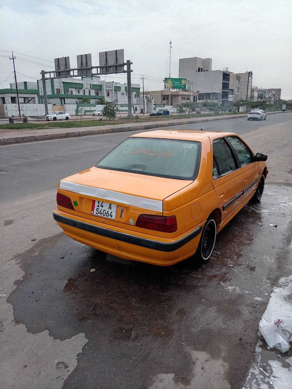 سلام عليكم بيجو بارص مديل 2020 سياره جاهزه كير جديد حداديه جديده مكينه خيط خفيف بخار الرقم ***********
