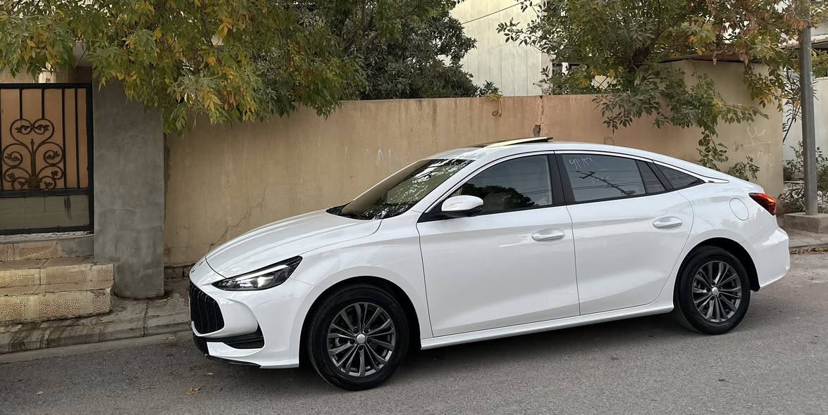 MG GT
مۆدێل 2025 ماوه‌ی رۆیشتن 6 هه‌زار كیلۆمه‌تر فوول مواسفات شاشه‌ فول ئه‌كتیڤ سبوخ ته‌نك مه‌كینه‌ 1.5 بێ تۆربۆ گێرو مه‌كینه‌ به‌ شه‌رت بێ سبوخ بێ سارد ته‌نها 2په‌نجه‌ pdr ی هه‌یه‌ له‌ چاملخی سایه‌قی 
120$ وه‌ره‌قه‌ و مه‌جالێ كه‌م ♥️

ژ.م***********
