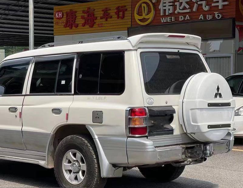 السلام عليكم ورحمة الله 
سبايدر باجيرو تسعينات لحد موديل ٢٠٠٠ بيه ستوب لايت . ابيض عظم عاج غير مصبوغ
السعر ٤٠ الف وتوصيل ٥ الاف كافة العراق.
اكتبلي رقم موبايل وعنوان 
او اتصل أو راسل الصفحة مسنجر او واتساب.
***********
