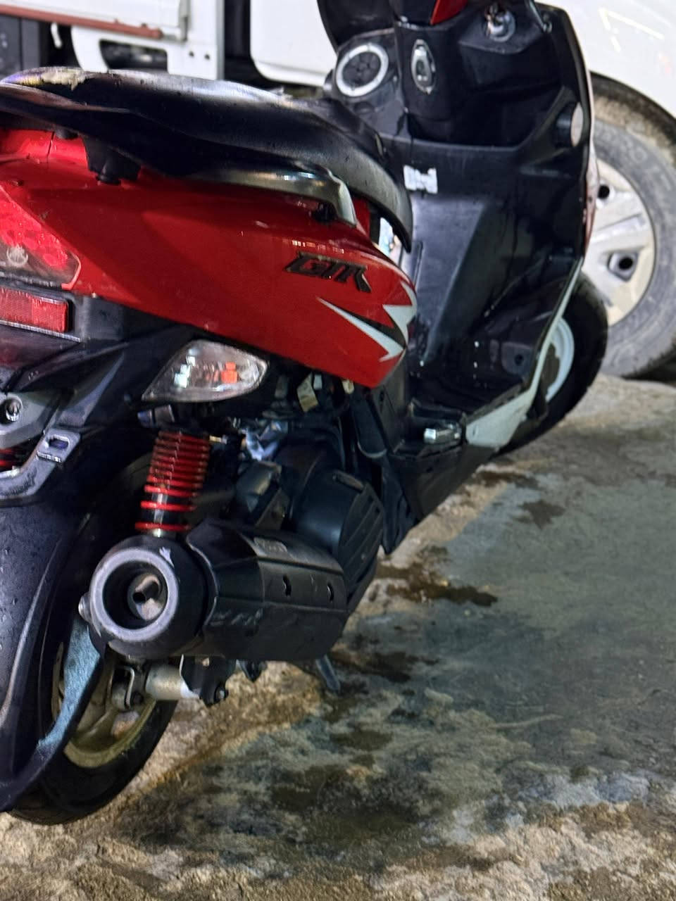 سلام عليكم دراجه جيتي ار اله للبيع نضيفه كهربيات كله شغال  ريد 750  مكاني بغداد  المشتل  ***********
