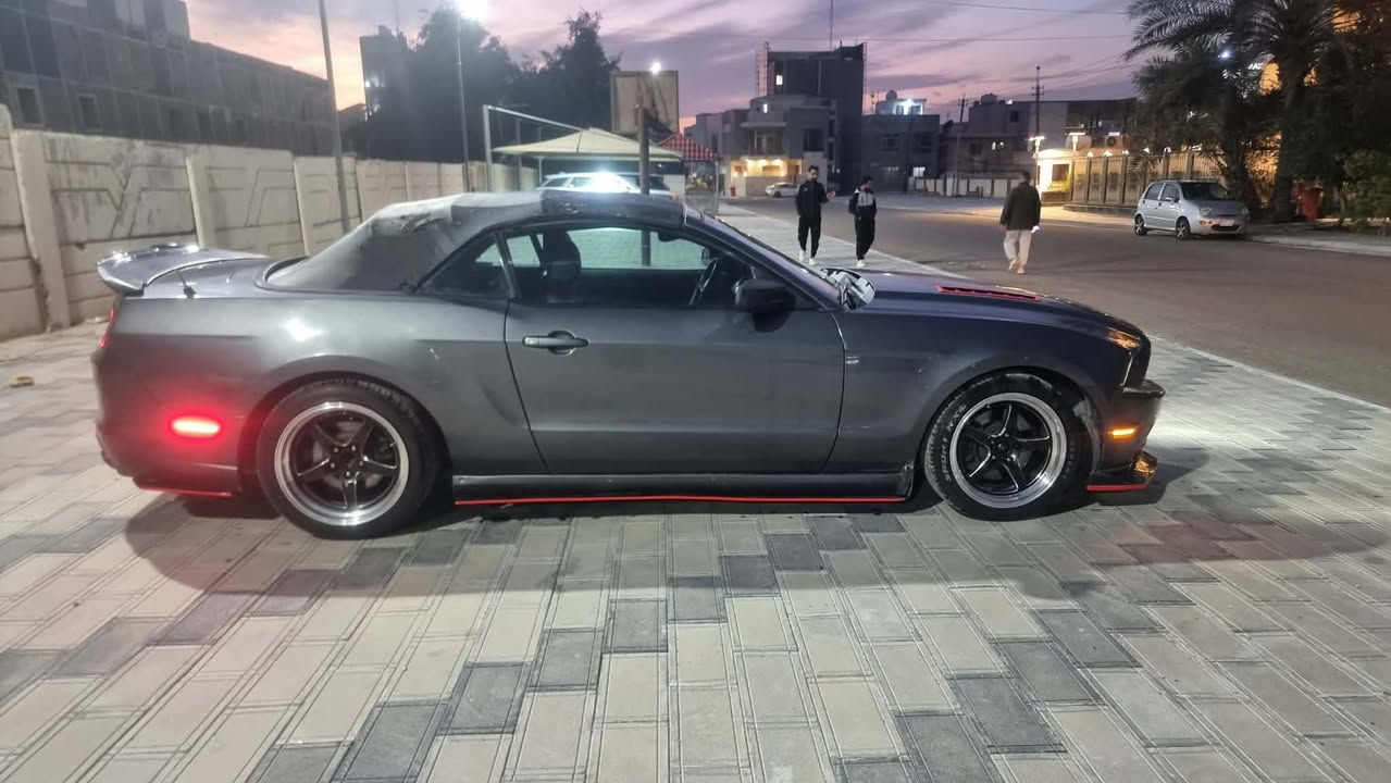 سلام عليكم 
موستنك موديل 2014
محركها 3700
كير اتوماتيك 
رقم بغداد الماني مشروع وطني بسمي 
حادثها بأمريكا كلين
بل عراق صبغ حزام 
كهربائيات شغاله
كشف شغال 
تبريد شغال 
سعرها 93 ورقه 
مكاني بغداد 
‎*********** رقمي
