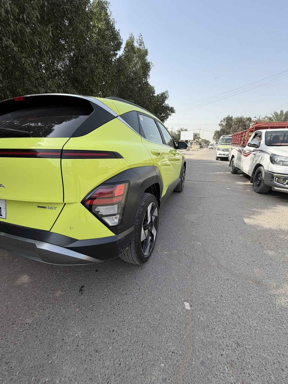 السلام عليكم
هونداي كونا فول الشكل الجديد للبيع مرقمه بغداد 
‏2024 Hyundai Kona Limited 
مواصفات خاصة لمتد 1/1 VIP بانوراما

حادث السيارة ربع بنيد  ودعامية والسيارة ليبل واحد صور الحادث موجوده 

1- بصمه + بصمه ابواب لمس + بصمة تشغيل عن بعد 
2- بانوراما 
3-كيج الكتروني متغير 
4- رادارات كل التجاهات مع كاميرات عدد 4 امامي وخلفي وجانبي مع رؤية 360 درجة بيرد فيو
5-كير تعليگ بالستيرن
6-نقط عمياء
7-رادارات وتنبيه الخروج عن المسار 
8-قيادة الية 
9- تتقدم للامام وللخلف ب بصمه 
10-هندبريك بصمه
11-كشنات جلد
12-كشنات كهربائي 
14-كشنات تبريد وتدفئه امامي خلفي وتدفئه استيرن
15-بك لايت لد
16- لايت لد + زينون
17- شاشة كبيرة لمس
18- تثبيت سرعة
19- كاميرات اشاره تظهر بلدشبول
20- اشارة جانبيه
21- ويل كب كروم حجم 19 
22-تحديد مسار 
23-صندوق كهربائي
24- محرك 1600 تيربو
25-تبريد لمس
26- شحن وايرلس
27-نظام gps خرائط
28- شفتات كير ب ستيرن
29- حساسات امامي خلفي 
30 - تشغيل عن بعد 
31 - اوتو بارك 
32 - ماشية 9000 الف زيرو 
33 - مود ادرايف ( نورمال - سبورت -سمارت ) 
35 - نظام نزول منحدرات
37 - تبريد قطعتين
38 - شاشه ابل كار بلي واندرويد اوتو
‏39- AUTO HOLD
40- السماعات شركة BOSE صوت محيطي 9 سماعات 
 
سعرها 190$وبيها مجال بسيط 

مكان السيارة بغداد الامين الثانيه 
***********
