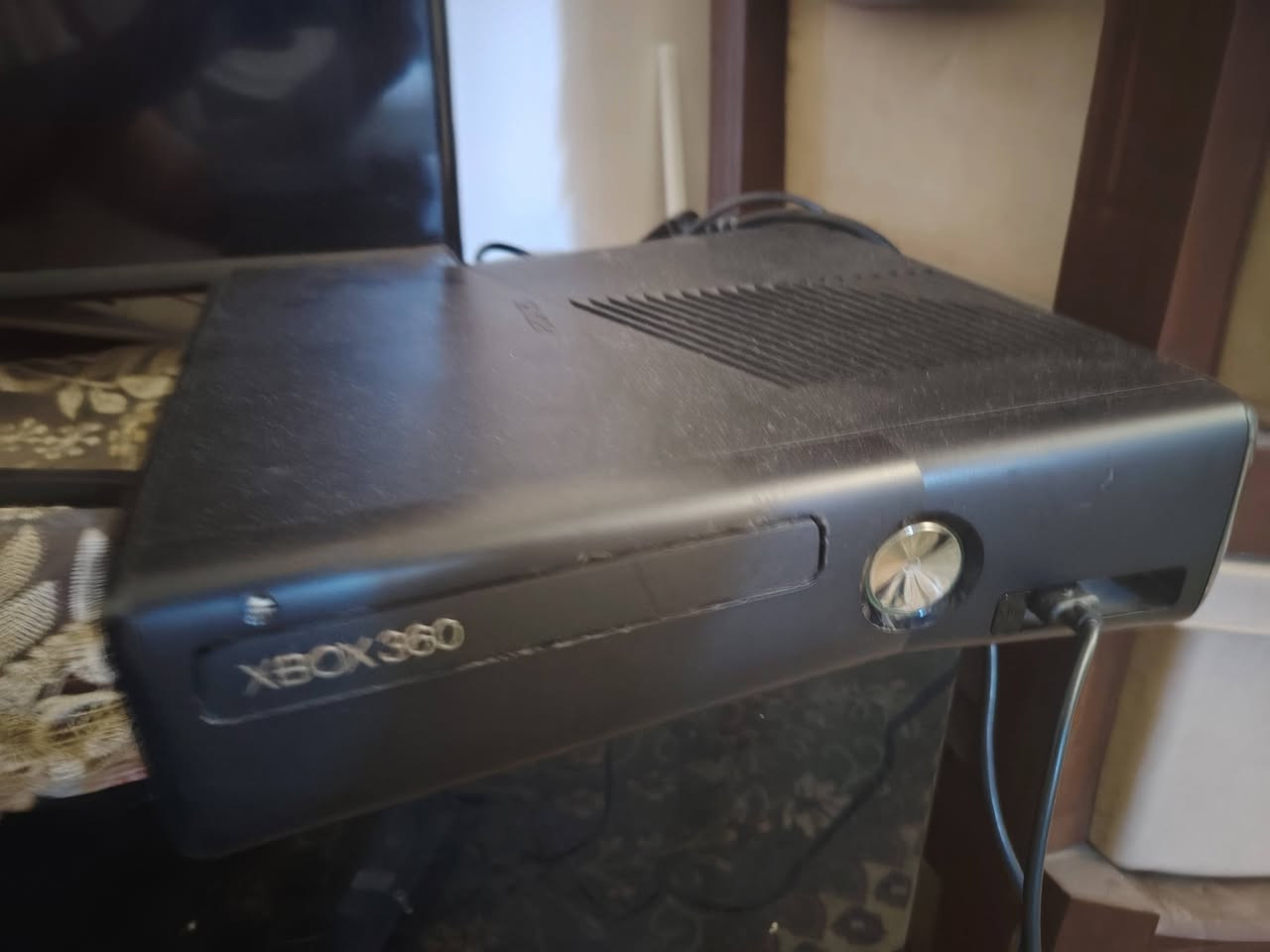 XBOX 360
نضيف مع هارد العاب بي 20 لعبة
ومحولة جديدة
العنوان /بغداد
الرقم/***********
السعر /135 وبي مجال
