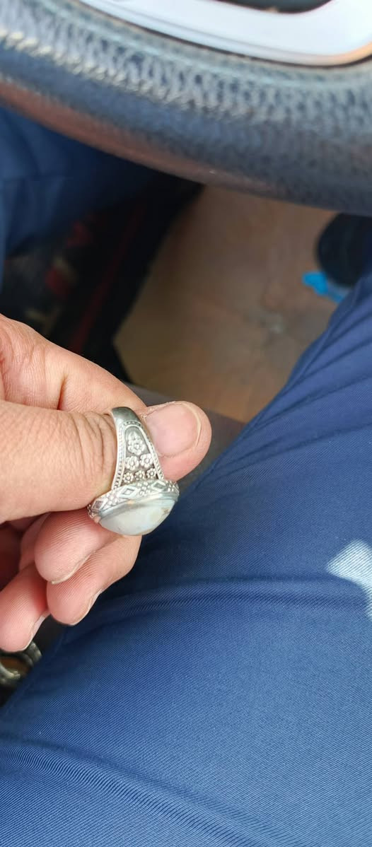 للبيع اتصل وتدلل ***********بغداد مكاني
