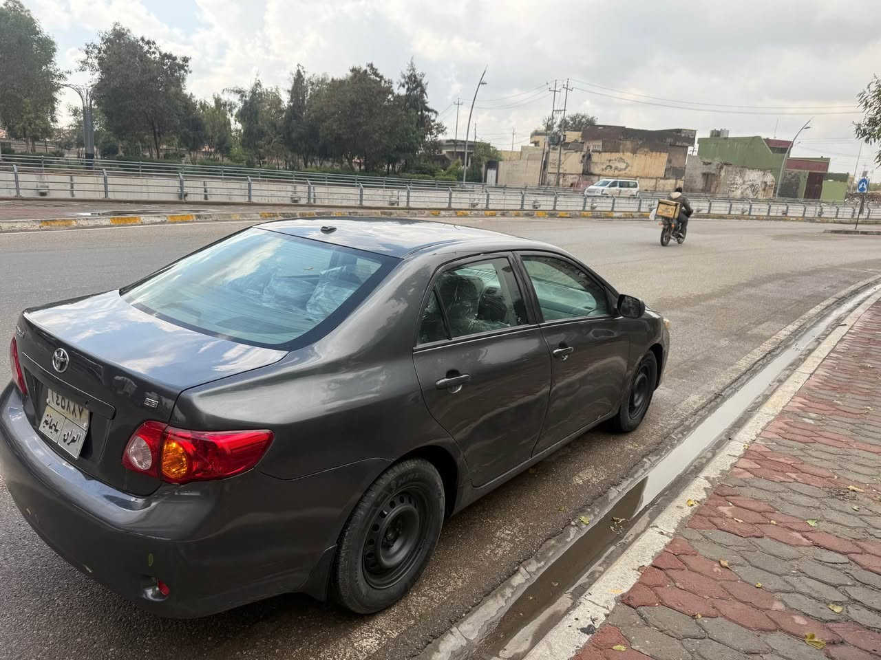 سلام عليكم للبيع كورولا موديل ٢٠١٠ كندي محرك جبير سيارة ضررها بونيت و جاملغ و مصبوغة عام جمالية فقط سيارة كير محرك شرط محرك ممفتوح جديد تخم تايرات جديد صدر امامي جديد تبريد تدفئة شغال دفتر بانزين بيها و بسمنا السيارة تحويل وكالة شرط سيارة بدون نواقص عنواني كركوك  السعر (93)  و بيها مجال قليل *********** كركوك, العراق
