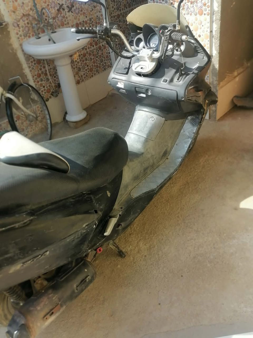 السلام عليكم ورحمة الله دراجه فورزه صفر ٦ دراجه شوف العين كفراتها يرادلهن ترتيب  مكينه رايمر لاتنقيص ولاتبخير حماوه ثابته ربع  دراجه خير من الله نكره سلف اشاير لايتات اماميه بس دكمه مال تشغيل عاطله وسوينا غيرها هذا كلشي ب٤٥٠ وبيها مجال


**إذا كنت صاحب هذا الإعلان وتريد حذفه لأي سبب، رجاءا أرسل رسالة إلى الدعم الفني**