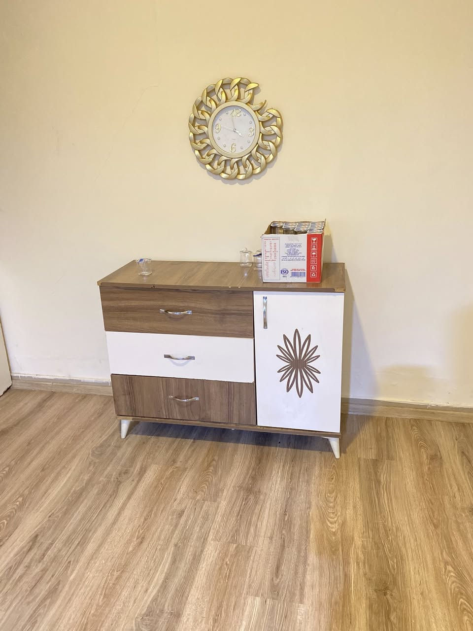 اغراض مستعمله لا البيع تواصل خاص


**إذا كنت صاحب هذا الإعلان وتريد حذفه لأي سبب، رجاءا أرسل رسالة إلى الدعم الفني**