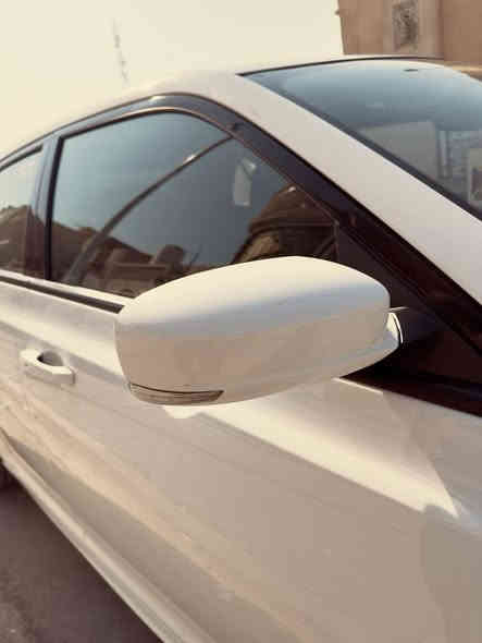 سلام عليكم كرايسلر S300 خليجي
موديل2023  خليجي السياره كفاله عامه رقم اربيل  تريد وكاله تريد تحويل حاضر السياره كلها مغلفه ppf يم مركز باركورد.
السياره امغلفه ارضيتها جلد  سياره كارتون واحلى من صور بهواي 
السياره ماشيه25 الف 
وكالة هارلم .
مواصفات الخليجي معروفه . كشنات تدفئه تبريد استيرن تدفئه . رادار 360 درجه .عدسه دواره .كشنات خزن ميموري  .قيادة ذاتيه .مثبت سرعه  .دمام خلفي .... وهواي مواصفات بعد .
  السياره  ضايفيلها كاربلي عرض شاشه ..
 ------
مكان السياره البصره .
تفييدك السياره اهلا وسهلا ماتفيدك الله يرزقك بالاحسن .
 *********** واتساب موجود
السعر390 بيها مجال قليل وبخدمتكم
