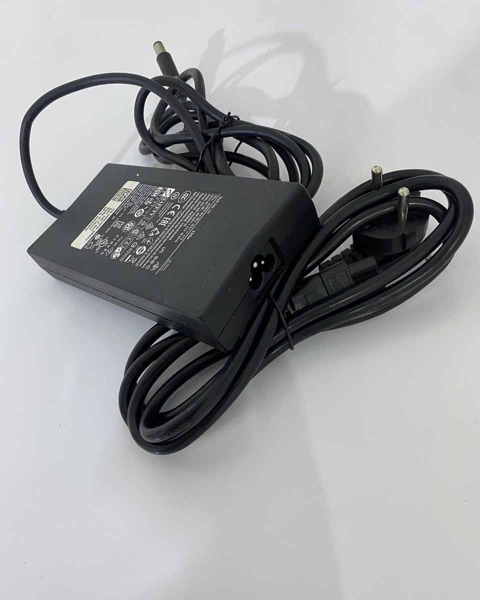 شاحن  Dell 130 W
دائري وسيع بالة اصلي 
ب23 الف توصيل لكل العراق 5 الف


**إذا كنت صاحب هذا الإعلان وتريد حذفه لأي سبب، رجاءا أرسل رسالة إلى الدعم الفني**