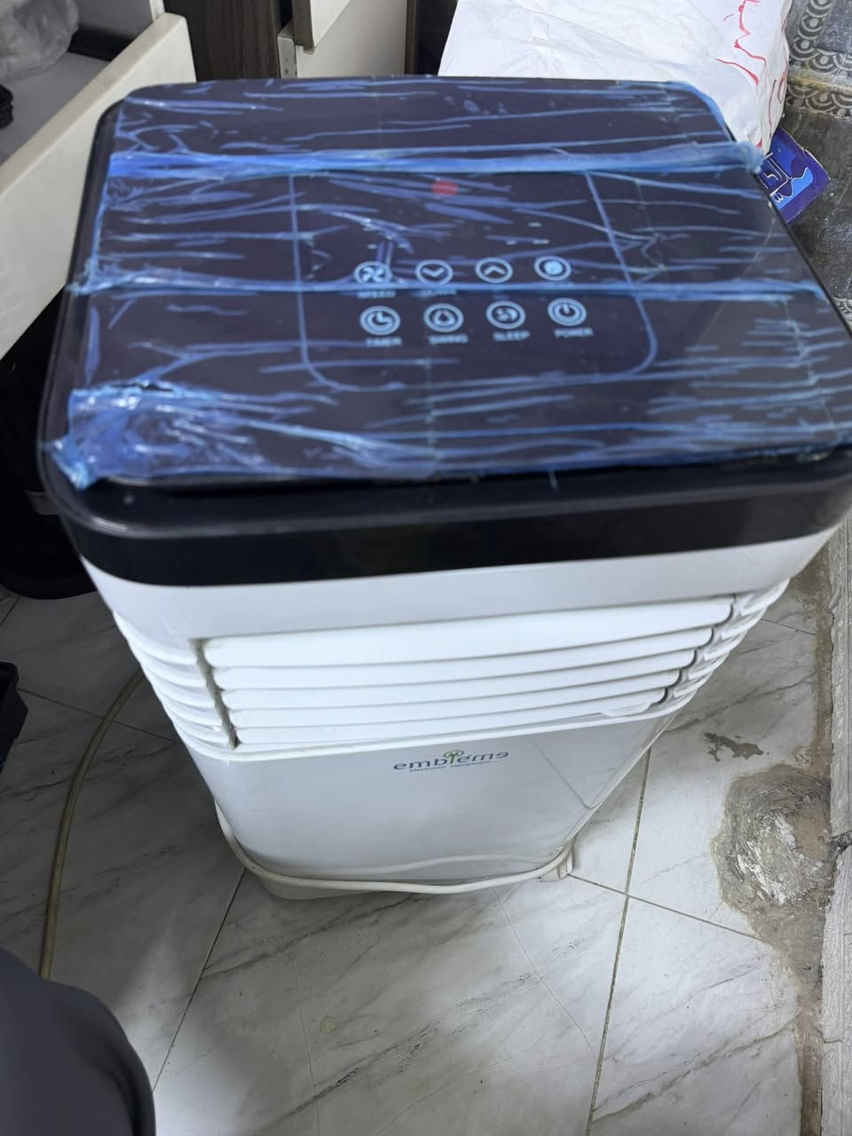 سبلت يخبل  بارد جداً بس اريد اعزل المكتب  ماخذتة والله ب٣٥٠بعدة جديد الله شاهدد حيل قليل شغلته


**إذا كنت صاحب هذا الإعلان وتريد حذفه لأي سبب، رجاءا أرسل رسالة إلى الدعم الفني**