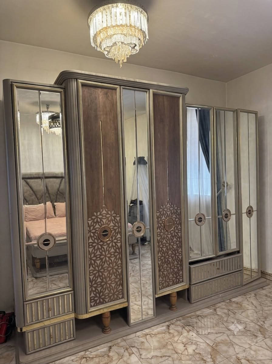 تواصل واتساب***********
اذا ابوًمعرض يبيع ويشتري يريد يشتري خل يراسلني
