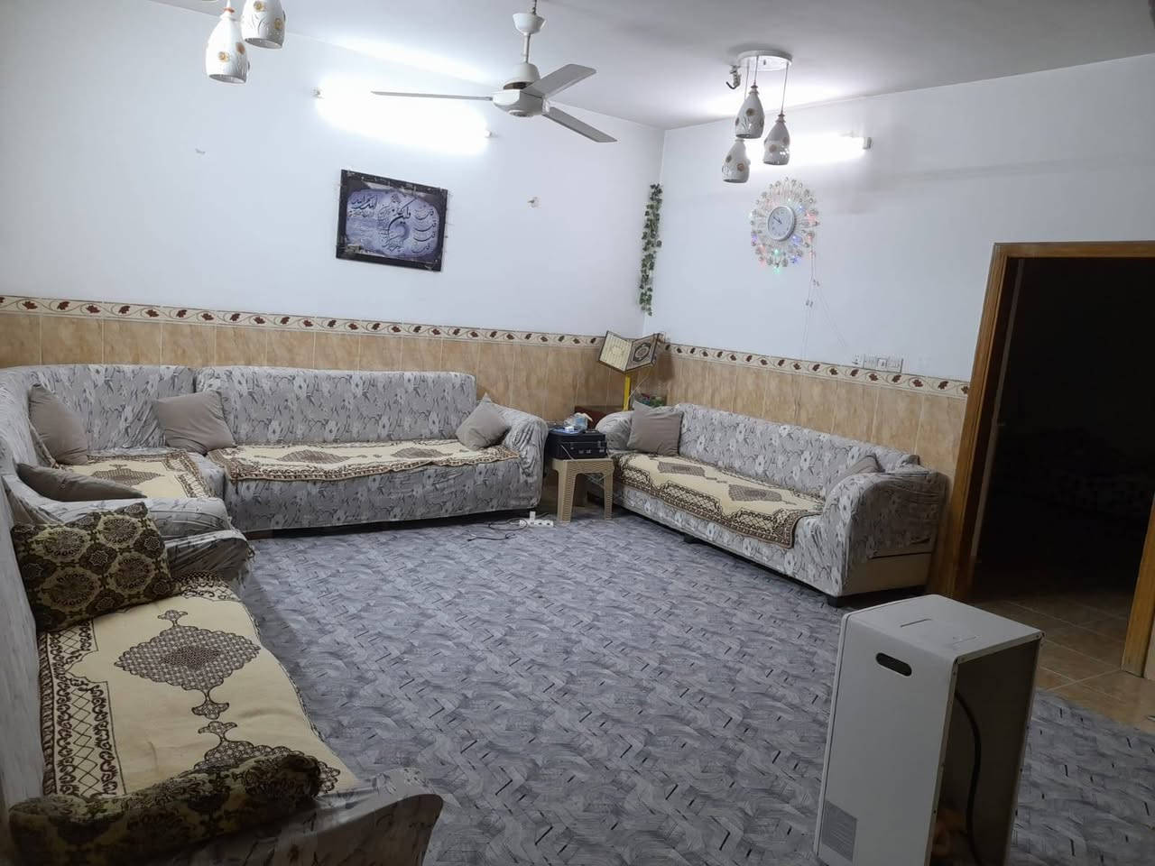 بيت للبيع بقربو مساحه 125 ما مطلوب طابقين بناء سليماني ***********
